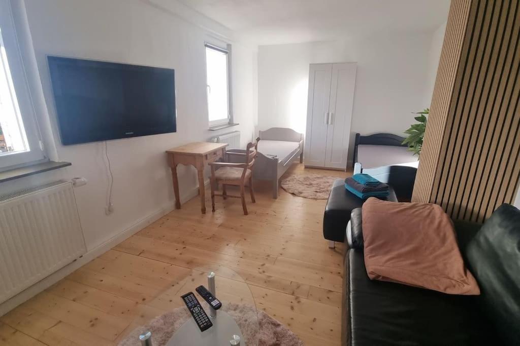 Ferienwohnung Wohnen In Niederweimar Zwischen Marburg Und Giessen Exterior foto