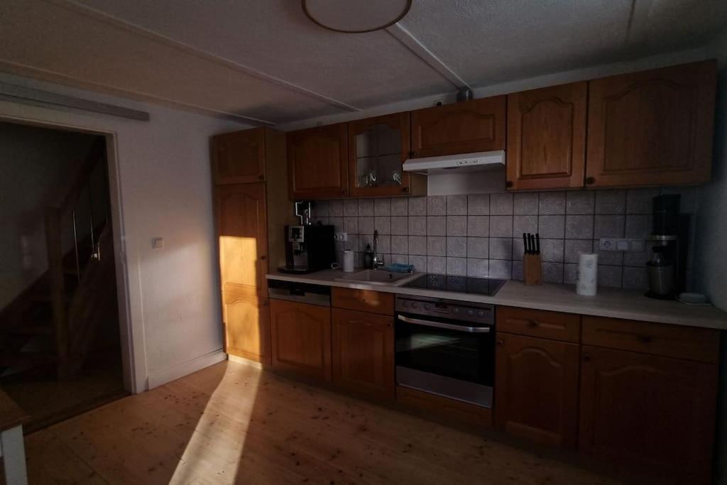 Ferienwohnung Wohnen In Niederweimar Zwischen Marburg Und Giessen Exterior foto